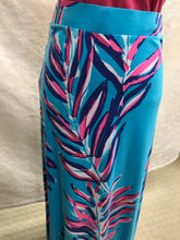 Load image into Gallery viewer, Lilly Pulitzer XS
