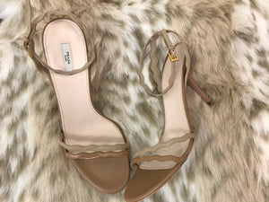 Prada 9