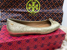 Load image into Gallery viewer, Tory Burch 7 1/2
