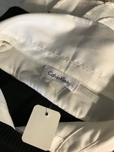 Load image into Gallery viewer, Calvin Klein small
