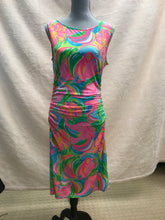 Load image into Gallery viewer, Lilly Pulitzer M
