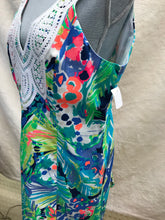 Load image into Gallery viewer, Lilly Pulitzer 14
