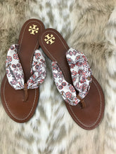 Load image into Gallery viewer, Tory Burch 9 1/2
